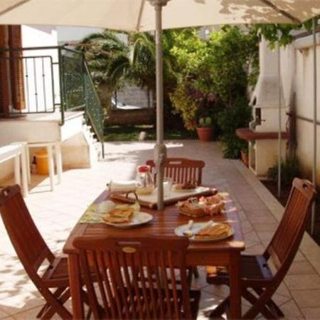 Bed and Breakfast Residenza Del Sole Surbo Екстер'єр фото